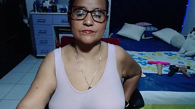 Chat +18 de pervert_mommy_ ao vivo