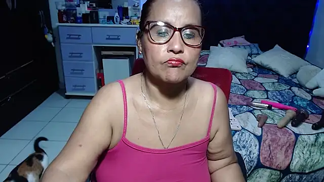 pervert_mommy_'s Live XXX Chat