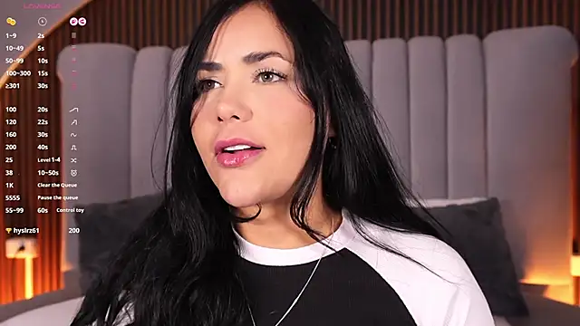 emperatriz_reyes Adlı Modelin Web Kamerası Şovu