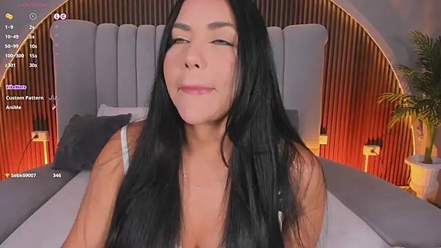 emperatriz_reyes Шоу с уебкамера