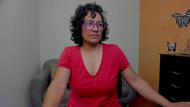 scarlet_wetn Live XXX chat