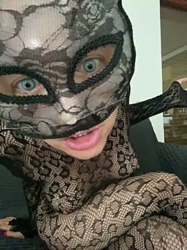 ShahikaShakeel Webcam-Show