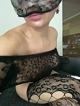 ShahikaShakeel 现场XXX聊天