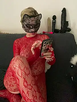 Živý XXX chat ShahikaShakeel