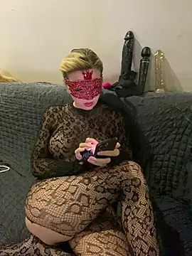 Show modela SofiyaShahika na web-kameri