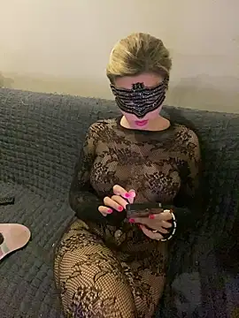 BigggPussyyyLipsss Adlı Modelin Web Kamerası Şovu