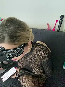 Živý XXX chat BigggPussyyyLipsss