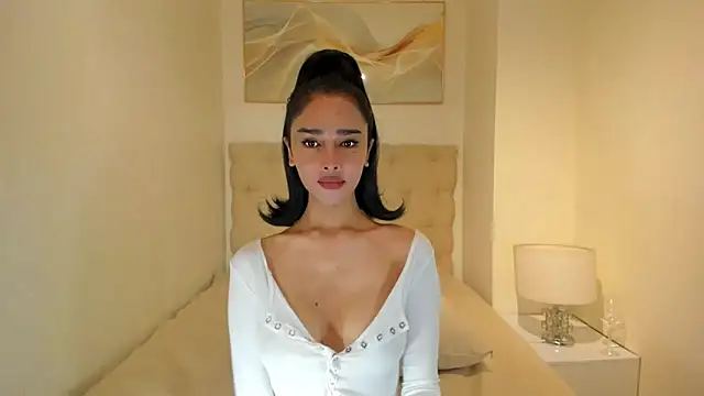 Lovable_with_bigsurprise Webcam-Show