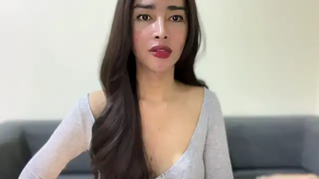 Lovable_with_bigsurprise Webcam Show