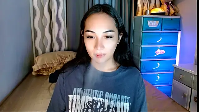 SweetLilly_18 Pertunjukan Webcam