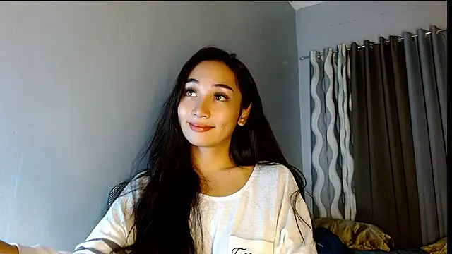 SweetLilly_18 webcam show