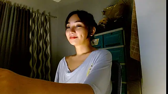 AsiaticRose_06のウェブカメラショー
