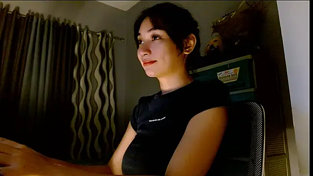AsiaticRose_06 Show Webcam