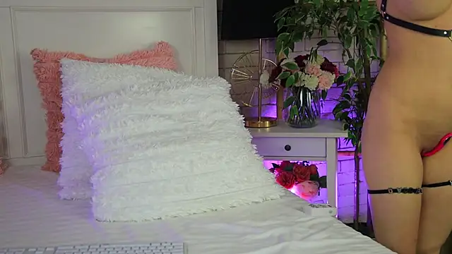 Show modela EmillyBronte na web-kameri