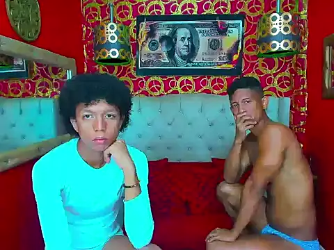 Chatroom XXX en direct de PEINBOYS