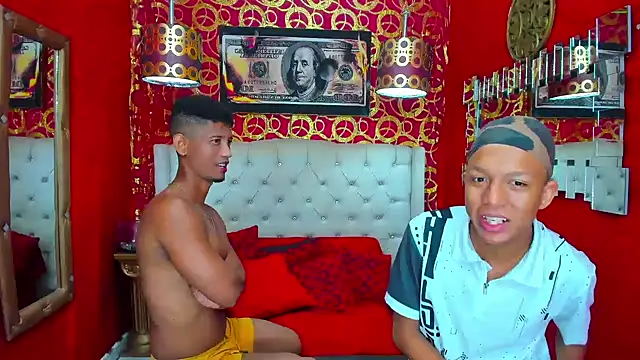 PEINBOYS Show in webcam