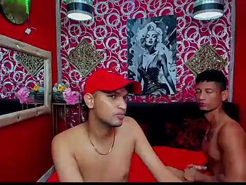 PEINBOYS webcam show