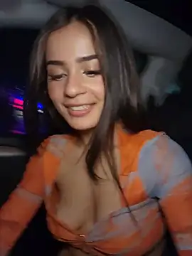 הופעת וובקאם של SophiaXJohn