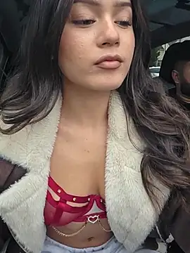 הופעת וובקאם של SophiaXJohn