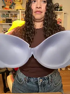 XXX chat uživo modela Sweet_sully__