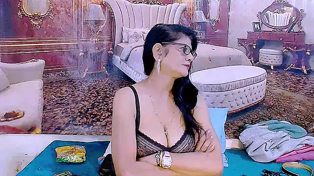 Chatroom XXX en direct de IndianAllure