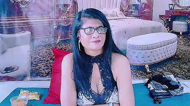 IndianAllure – Live XXX-chat
