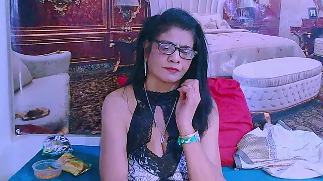 IndianAllure Obrolan Langsung XXX