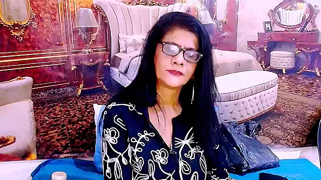 Živý XXX chat IndianAllure