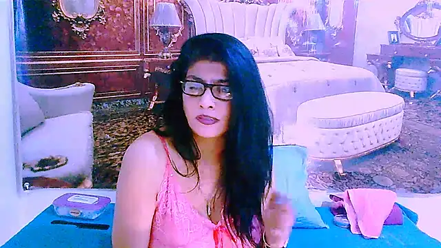 IndianAllure's Live XXX Chat