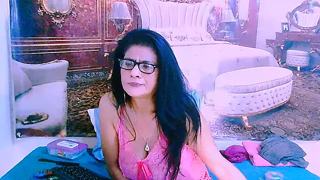 IndianAllure Chat XXX live