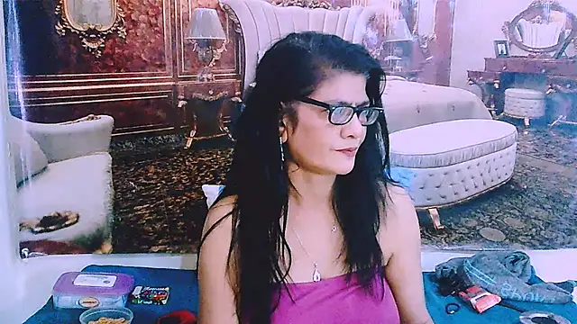 Živý XXX chat IndianAllure