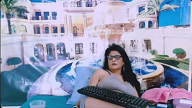 IndianAllure 现场XXX聊天