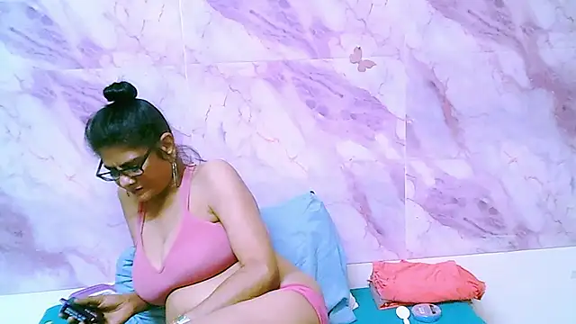 IndianAllure Live XXX-Chat