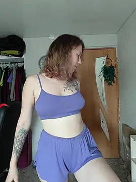 Chat XXX en directo de Frost_foxy