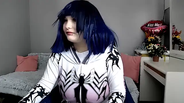 عرض كام Estheri