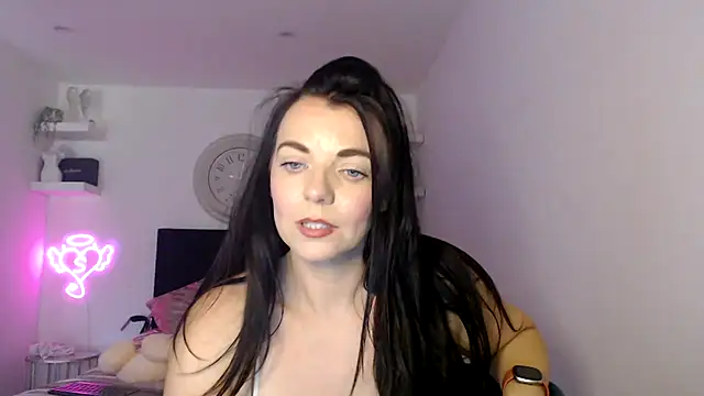 Pokazy przed kamerką – Innocent_sammylux