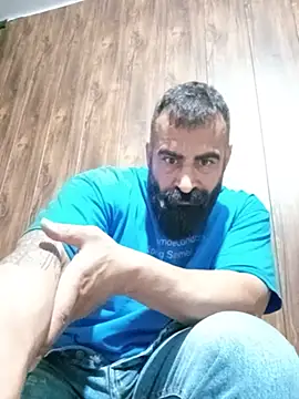 aminem912: διαδικτυακό σόου στην κάμερα