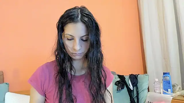 Dirty-Bya Show in webcam