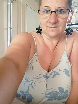 Elza01's Live XXX Chat
