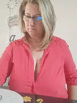 Elza01 Chat XXX in diretta