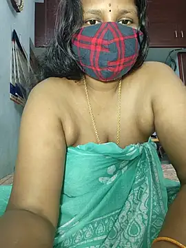 indianstars Adlı Modelin Canlı XXX Sohbeti
