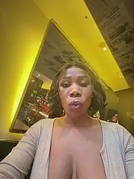 Belle___ Show in webcam