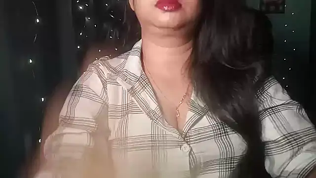 Secret_Dessire Adlı Modelin Canlı XXX Sohbeti