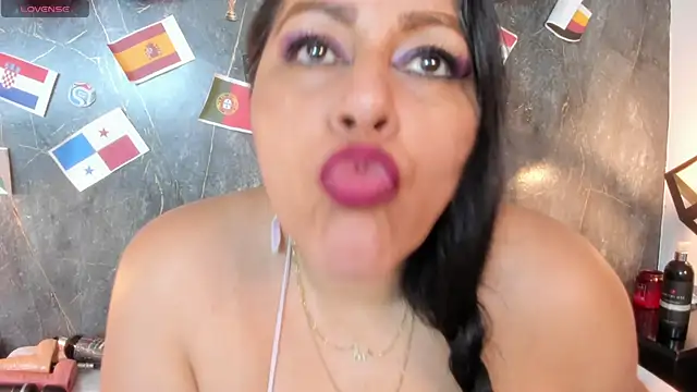 Chatroom XXX en direct de SexxyPamela