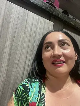 juliana_diaz Adlı Modelin Canlı XXX Sohbeti