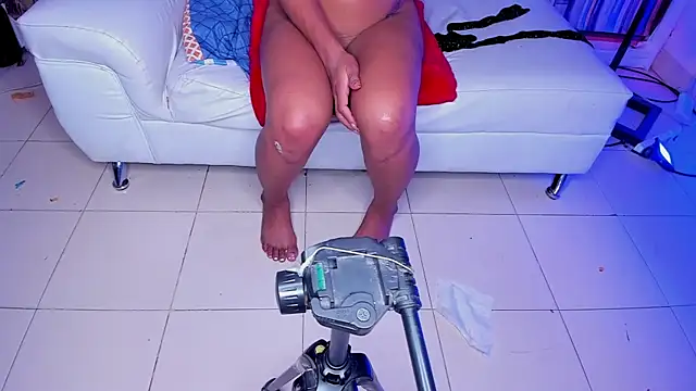 Shyfantasies' Live XXX Chat