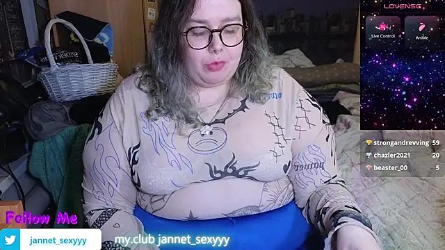 JannetPie's Live XXX Chat