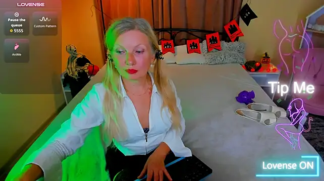 NicoletteRose_ Adlı Modelin Web Kamerası Şovu