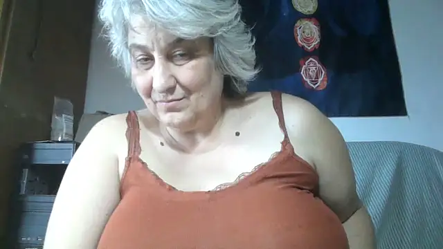 Show de ExquisiteMature na webcam