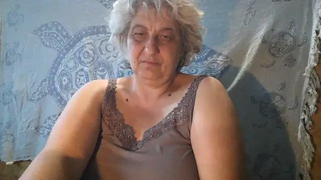 Chat +18 de ExquisiteMature ao vivo